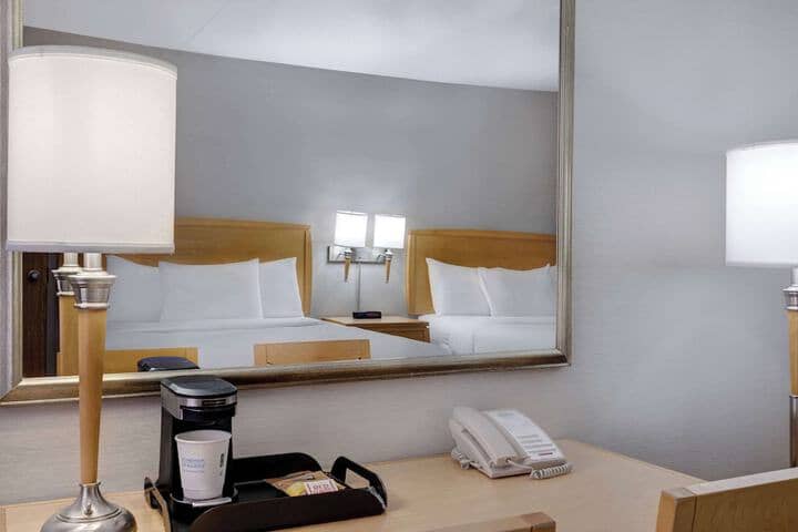 Room 19 of 37